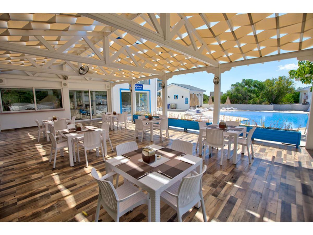 Queen Aphrodite Hotel Karpasa Exterior foto