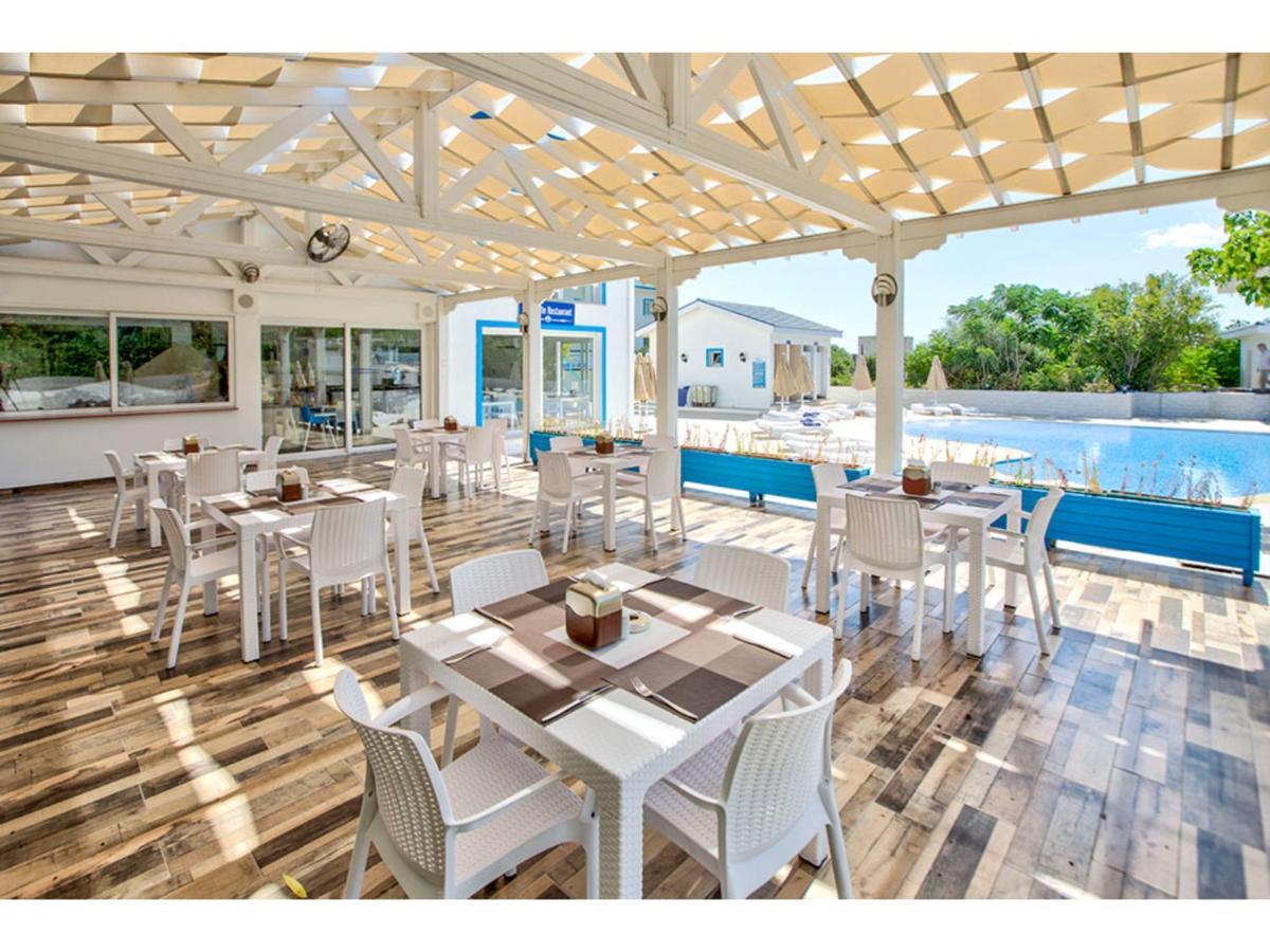 Queen Aphrodite Hotel Karpasa Exterior foto